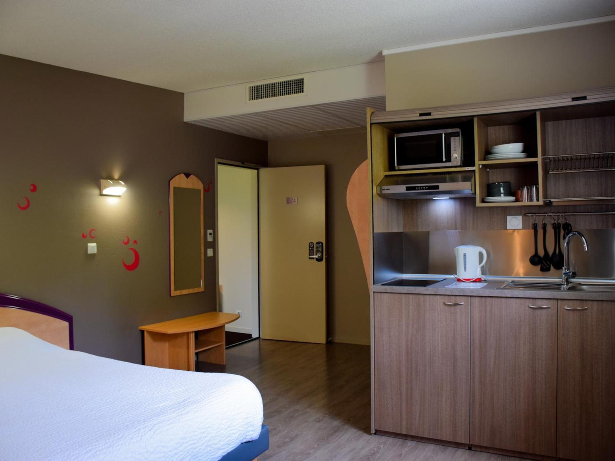 B&B Hotel Aurillac Le Lioran Exterior photo